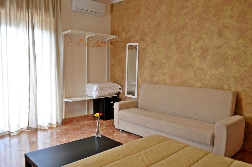 Bed & Breakfast Fontanarossa Airport -Private Parking- カターニア エクステリア 写真
