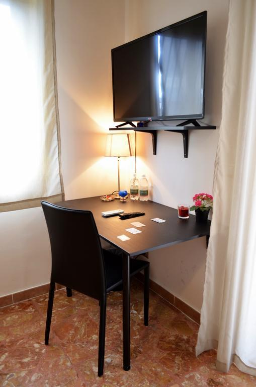 Bed & Breakfast Fontanarossa Airport -Private Parking- カターニア エクステリア 写真