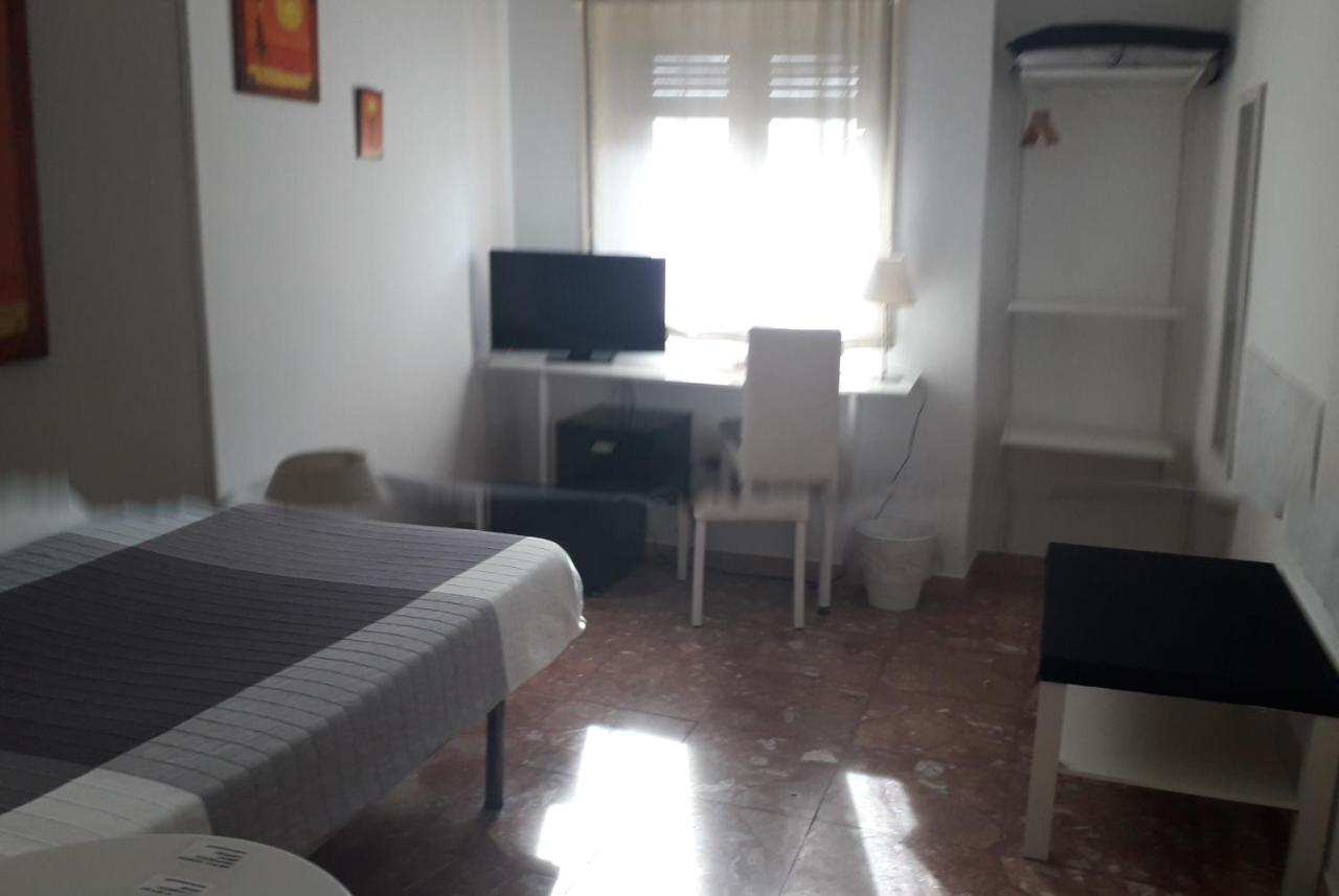 Bed & Breakfast Fontanarossa Airport -Private Parking- カターニア エクステリア 写真